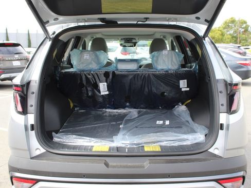 New 2026 Hyundai Tucson Limited image 10