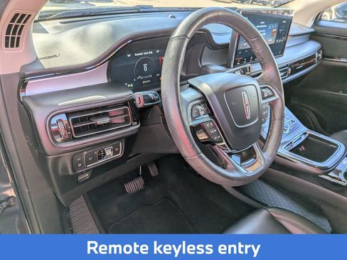 Used 2022 Lincoln Nautilus Standard w/ Premium Package image 30