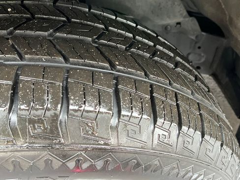 Used 2021 Lexus GX 460 w/ Accessory Package image 26