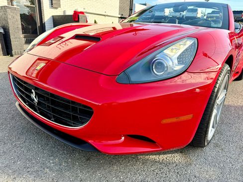 Used 2010 Ferrari California image 9