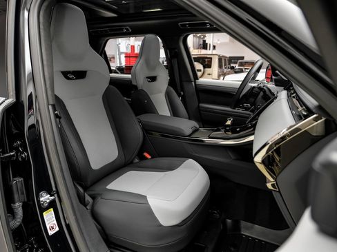 Used 2025 Land Rover Range Rover Sport SV Edition Two AWD/4WD image 33