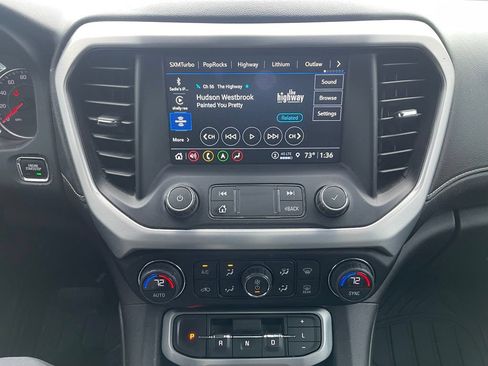 Used 2021 GMC Acadia SLT AWD/4WD image 8