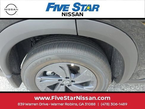 Used 2026 Nissan Rogue SV FWD image 5