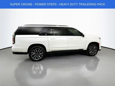 Used 2022 Cadillac Escalade ESV Sport Platinum w/ Heavy-Duty Trailer Package AWD/4WD image 10