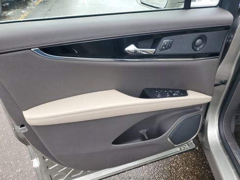 Certified 2023 Lincoln Nautilus Reserve w/ Equipment Group 201A image 10