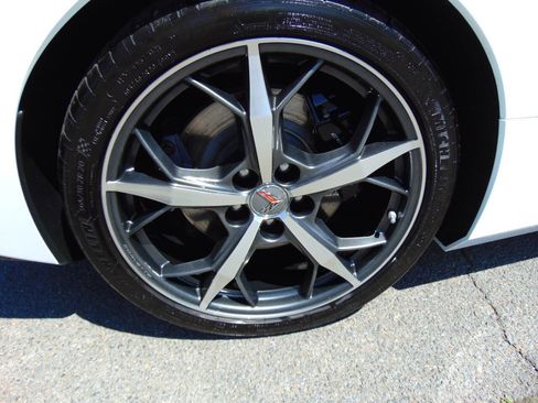 Used 2022 Chevrolet Corvette Stingray Preferred Cpe w/ Z51 Performance Package image 49