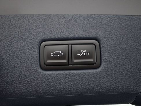 New 2026 Kia Carnival EX FWD image 34