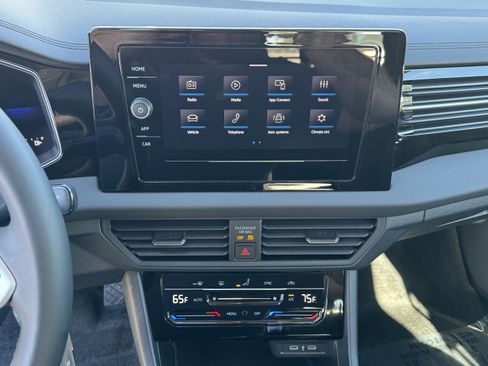 Used 2025 Volkswagen Jetta S image 24