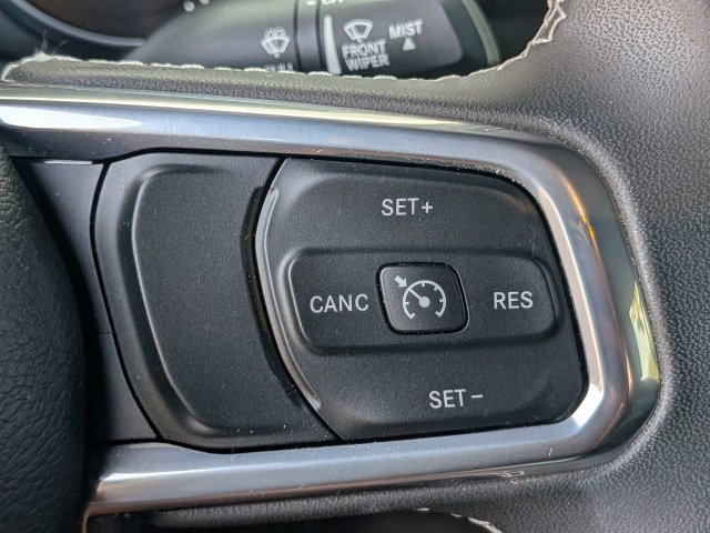 Used 2023 Jeep Wrangler Unlimited Sahara AWD/4WD image 27