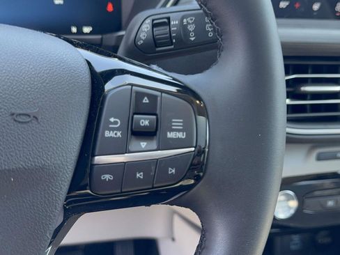 New 2023 Ford Escape SE w/ PHEV Premium Package FWD image 12