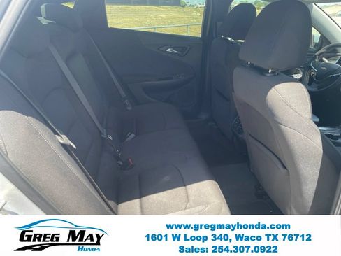 Used 2020 Chevrolet Malibu LT FWD image 26