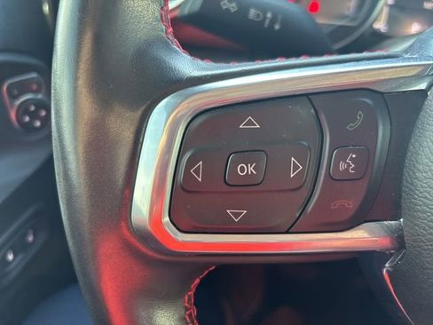 Used 2022 Jeep Wrangler Unlimited Rubicon w/ LED Lighting Group AWD/4WD image 6