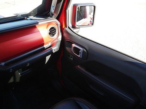 Used 2022 Jeep Gladiator Rubicon w/ Cold Weather Group image 27