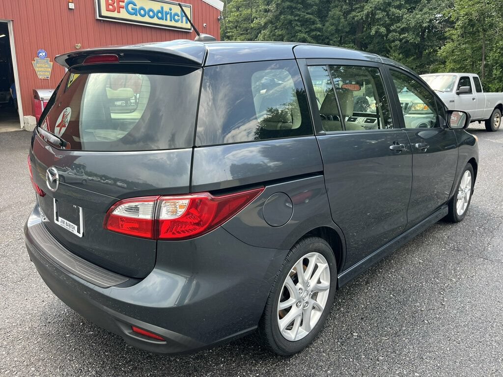 Used 2012 MAZDA MAZDA5 Touring w/ Moonroof & Audio Pkg FWD image 13