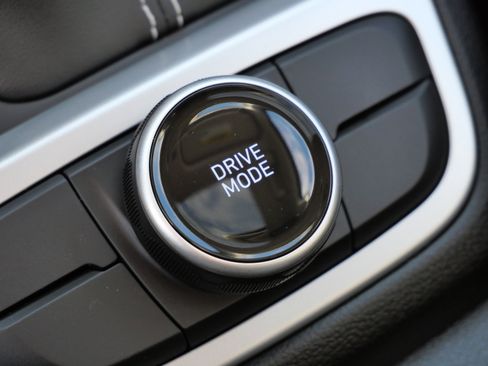 Certified 2023 Hyundai Venue SEL image 27