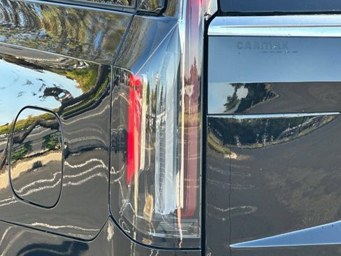 Certified 2024 Cadillac Escalade Premium Luxury Platinum AWD/4WD image 50