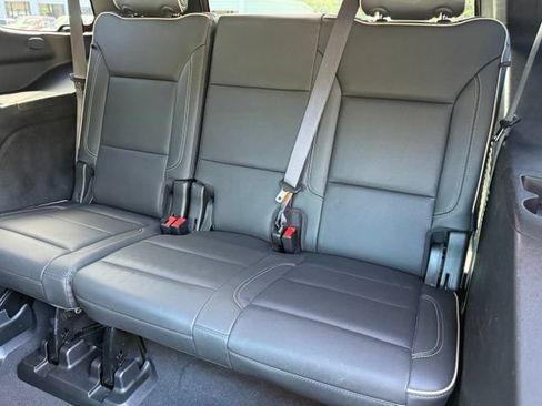 Used 2021 Chevrolet Tahoe Premier RWD image 16