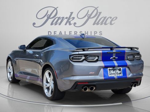 Used 2020 Chevrolet Camaro SS RWD image 3