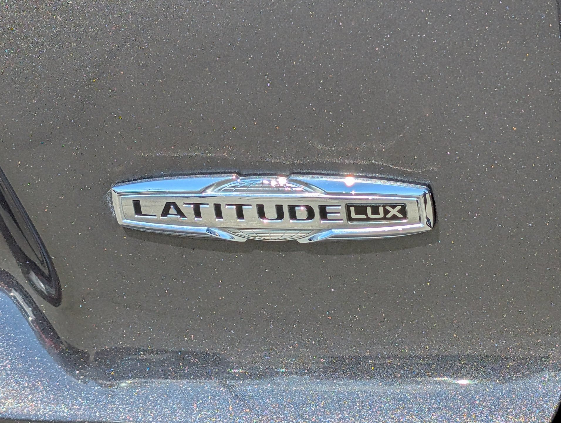 Used 2021 Jeep Cherokee Latitude Lux w/ Comfort/Convenience Group FWD image 11