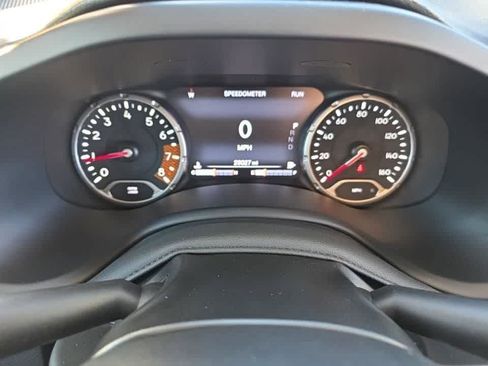 Used 2022 Jeep Renegade Latitude w/ Convenience Group image 8