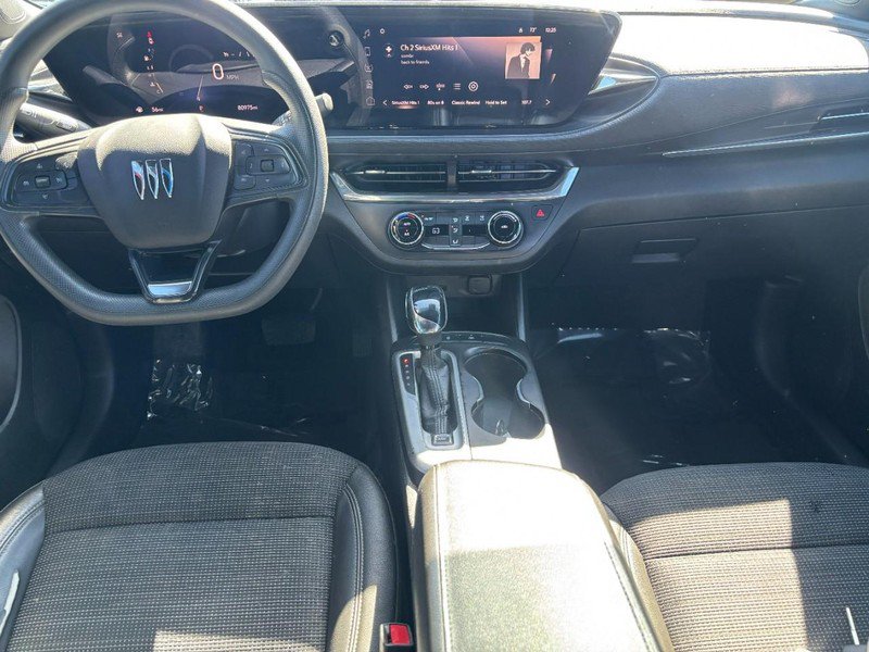 Used 2025 Buick Envista Preferred FWD image 14