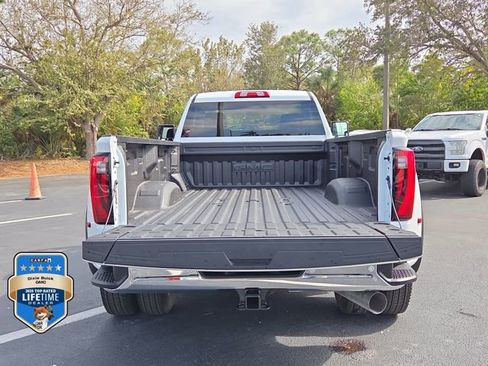 New 2026 GMC Sierra 3500 SLE AWD/4WD image 5