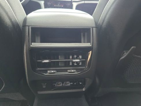 Used 2023 Jeep Grand Cherokee 4WD 4xe image 33