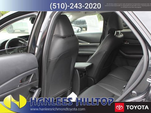 Used 2025 MAZDA CX-30 AWD 2.5 S w/ Preferred Package image 16