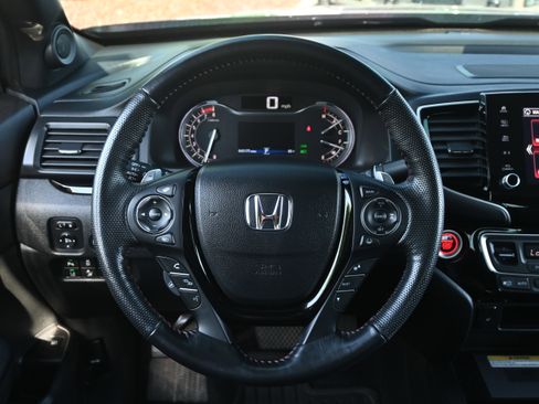 Used 2023 Honda Ridgeline Black Edition image 17