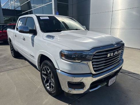 Used 2025 RAM 1500 Laramie AWD/4WD image 1