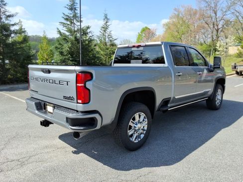 New 2026 Chevrolet Silverado 3500 High Country w/ High Country Premium Package AWD/4WD image 5