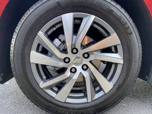 Used 2023 Chevrolet Equinox Premier image 38