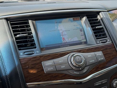 Used 2017 Nissan Armada Platinum RWD image 10
