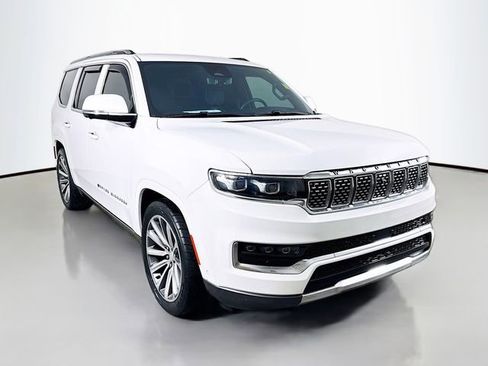 Used 2022 Jeep Grand Wagoneer Series II w/ Convenience Group III AWD/4WD image 3