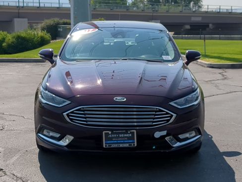 Used 2017 Ford Fusion Energi Titanium FWD image 8