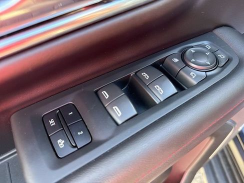 Used 2023 Chevrolet Suburban RST w/ Luxury Package AWD/4WD image 13
