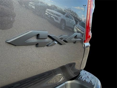 Used 2024 RAM 1500 Lone Star image 32