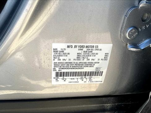 Used 2022 Ford Explorer XLT image 33