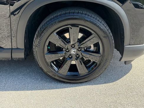 Used 2025 Honda Pilot Black Edition image 19