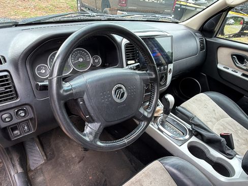 Used 2005 Mercury Mariner 2WD V6 image 25