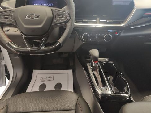New 2025 Chevrolet Trax RS w/ Sunroof Package image 10