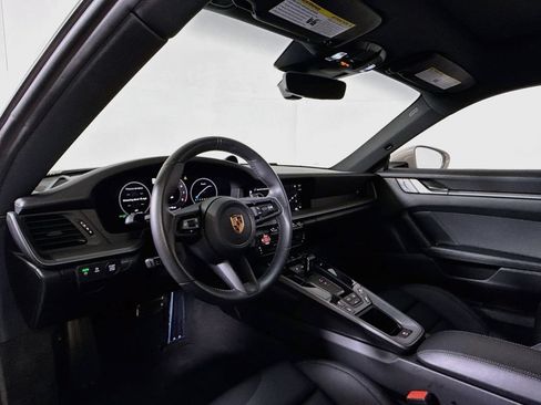 Certified 2025 Porsche 911 Carrera RWD image 11