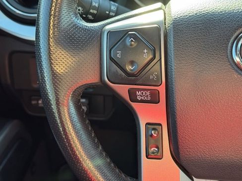 Used 2017 Toyota Tacoma Limited image 26