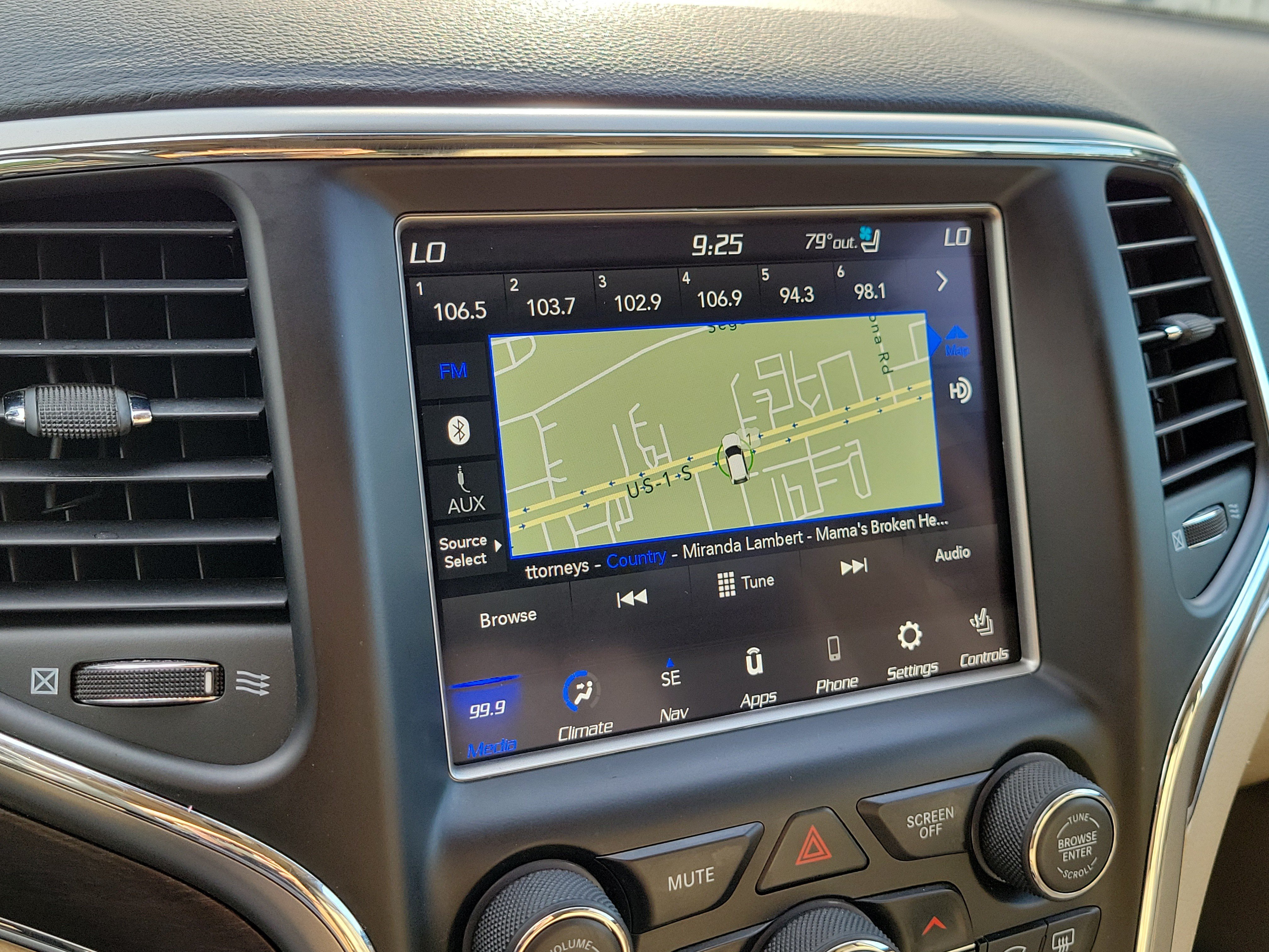 Used 2018 Jeep Grand Cherokee Limited w/ Luxury Group II RWD image 33