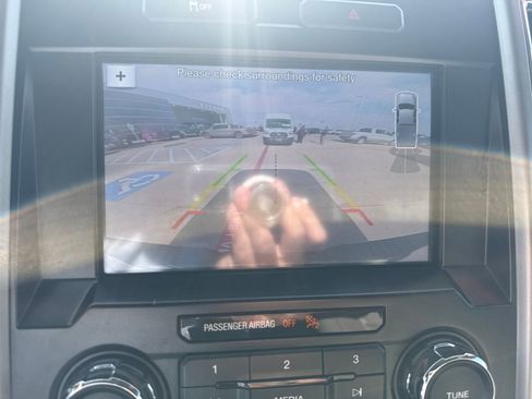 Used 2016 Ford F150 Lariat image 21