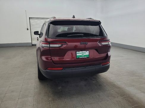 Used 2022 Jeep Grand Cherokee L Laredo image 6