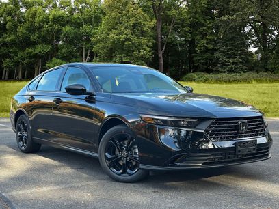 New 2025 Honda Accord SE