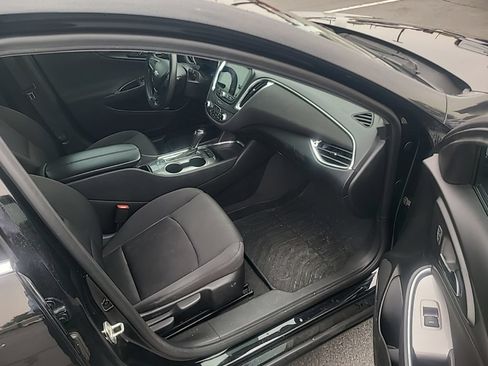 Used 2020 Chevrolet Malibu LT FWD image 11