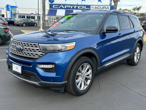 Used 2023 Ford Explorer Limited image 3