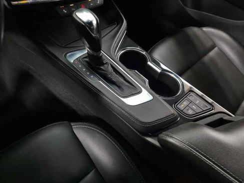 Certified 2022 Cadillac CT4 Luxury w/ Sun And Sound Package image 35